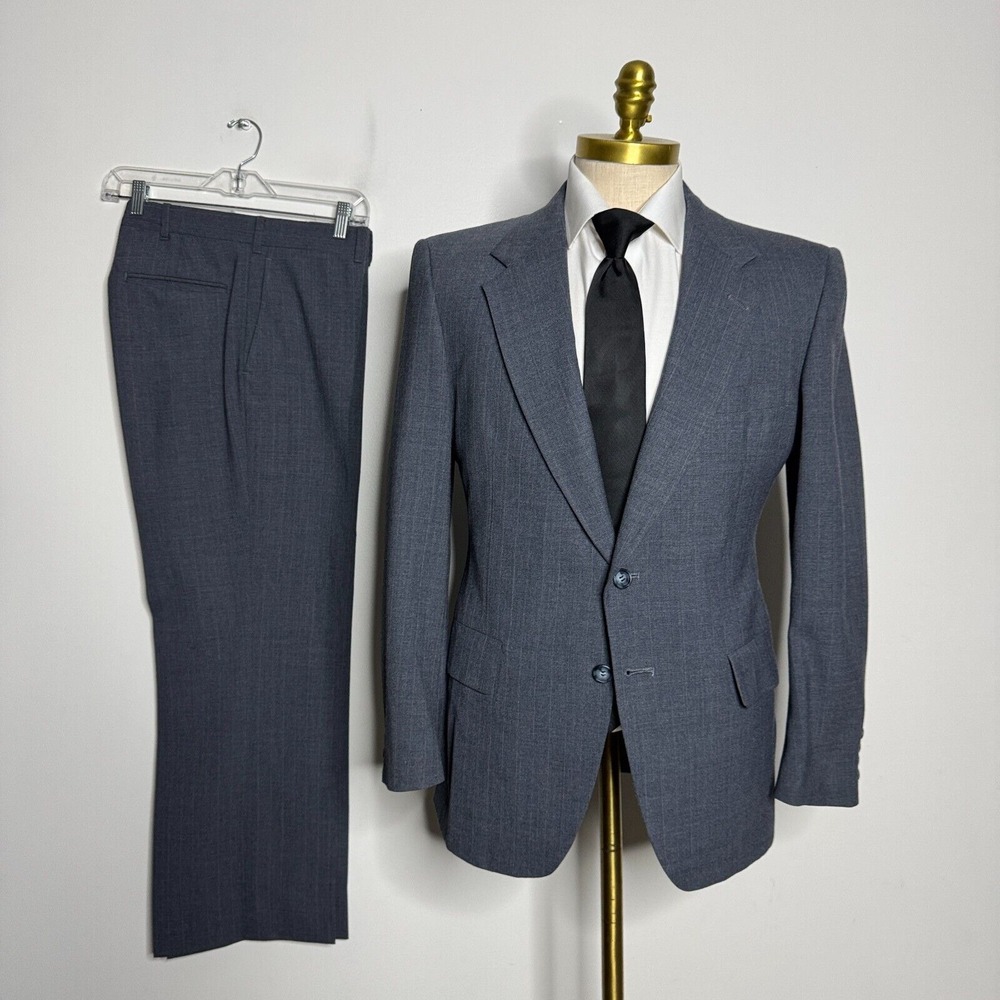 Kuppenheimer Suit 38R 32W Mens Gray Stripe 100% Wool